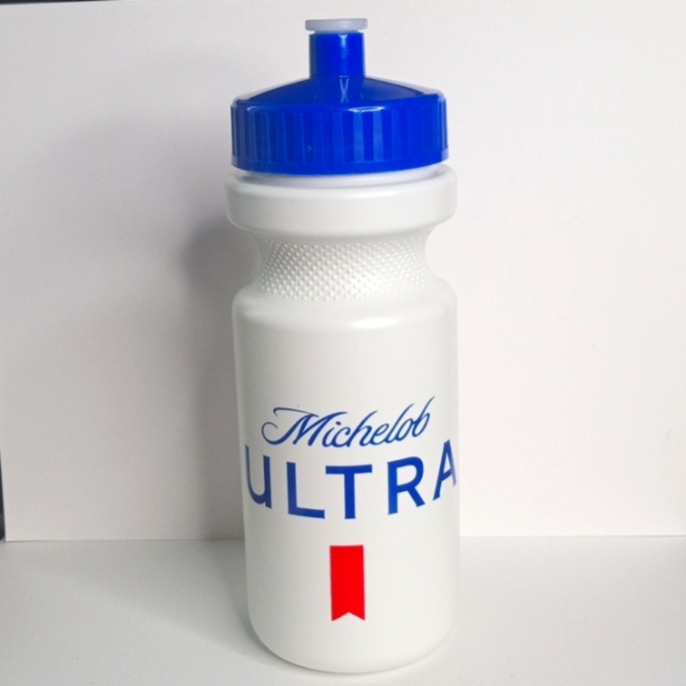 🤩 10/$10 Michelob Ultra water bottle